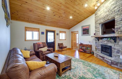 Spruce Pine House | Pet-Friendly Cabin with Fire Pit in Spruce Pine!