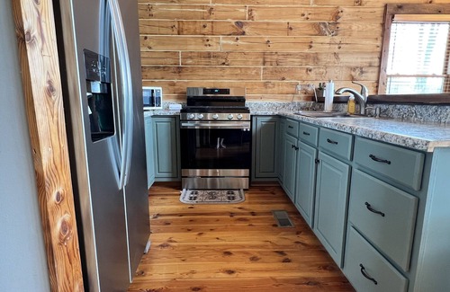 Purlear Cabin | Pet Friendly Cabin with Amazing Views
