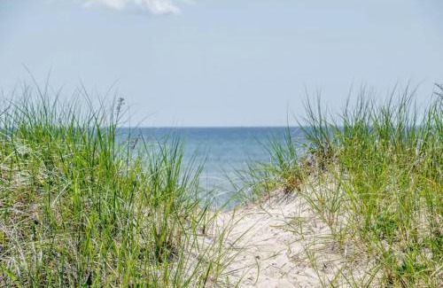 North Truro House | Pet Friendly Cape Cottage