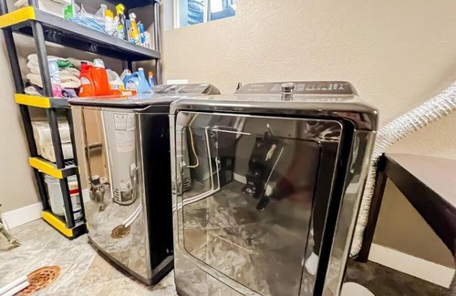 Southeast Colorado Springs Villa | Pet Friendly Close to Downtown