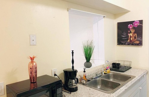 Malibu Groves House | PET FRIENDLY & CLOSE TO CAMPING/DOWNTOWN ORLANDO