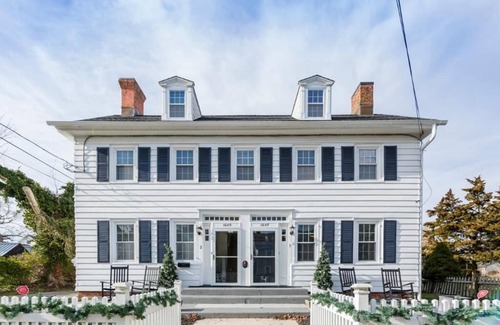 Cape May Condo | Pet-friendly Colonial Unit in Historic Cape May