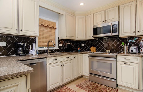 Kure Beach House | Pet Friendly Cottage Minutes from the KB Pier