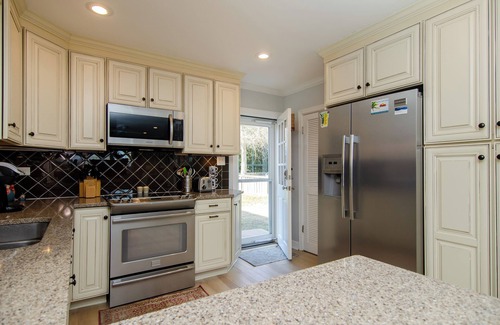 Kure Beach House | Pet Friendly Cottage Minutes from the KB Pier