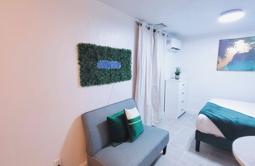 Timberlane Woodlake Apartment | Pet Friendly Cozy Studio in Tampa