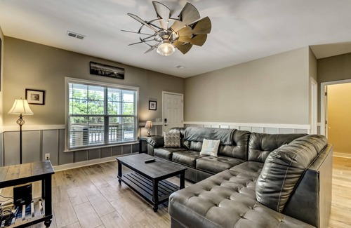 St. Marys House | Pet-Friendly Duplex Near Naval Base Kings Bay