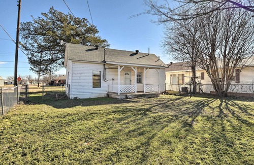Electra House | Pet-Friendly Electra Home w/ Yard!