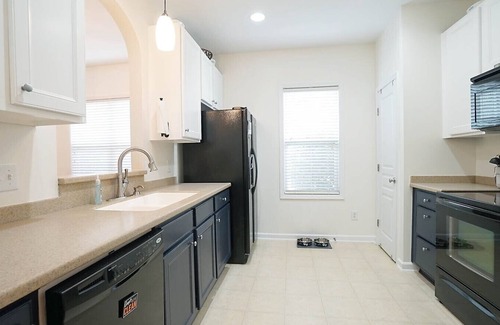 Southwest Raleigh House | Pet-friendly End-unit Townhome with Community Pool