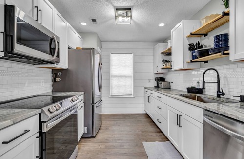 Myrtle Beach House | Pet Friendly Fenced Backyard Game Room Patio Firepit Trailer Motorcycle Parking