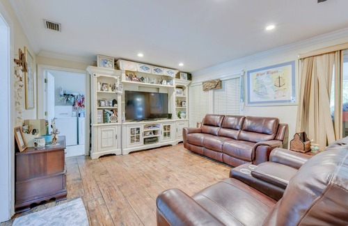 Fort Walton Beach - Destin House | Pet-Friendly Freeport Home - 2 Mi to Beach!