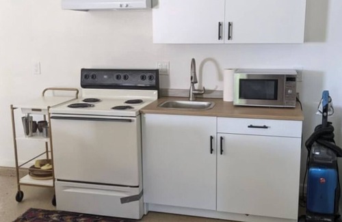 Southeastern Sacramento Apartment | Pet-Friendly Garden Oasis