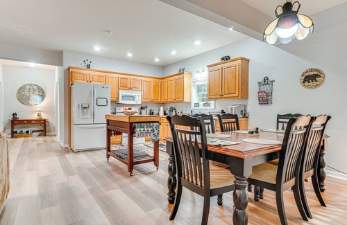 Cleveland House | Pet-Friendly Georgia Home w/Pool Access!