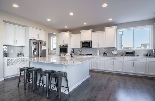 Commerce City House | Pet Friendly Getaway!