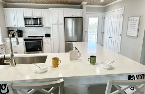 Alabama Gulf Coast House | Pet Friendly! Gorgeous House Right On The Bay With Private Dock