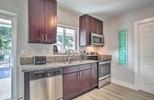Deerfield Beach House | Pet-Friendly Home w/Pool < 4 Mi to Beach!