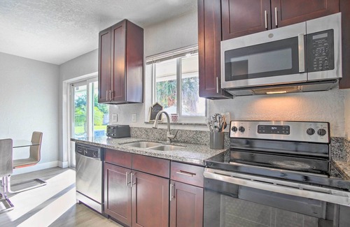 Deerfield Beach House | Pet-Friendly Home w/Pool < 4 Mi to Beach!