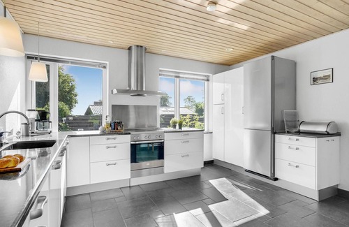 Hvidbjerg Strand House | Pet friendly home in Børkop with WiFi