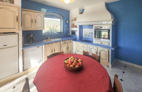 Cruzy House | Pet friendly home in Cruzy