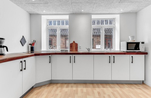 Hojer House | Pet friendly home in Højer with kitchen
