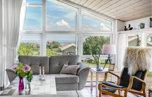 Grønninghoved Strand House | Pet Friendly Home In Sjølund With Sauna