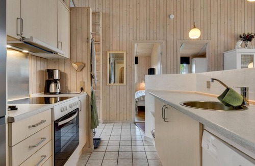 Mommark Strand House | Pet friendly home in Sydals with sauna