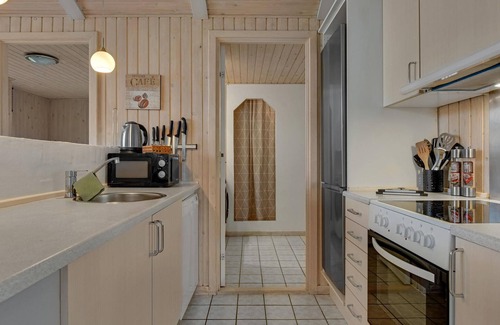 Mommark Strand House | Pet friendly home in Sydals with sauna