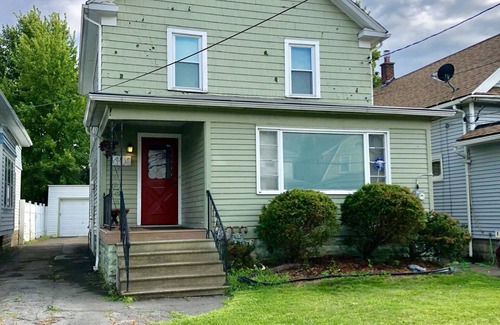 Buffalo House | Pet friendly home in University Heights by UB South Campus!
