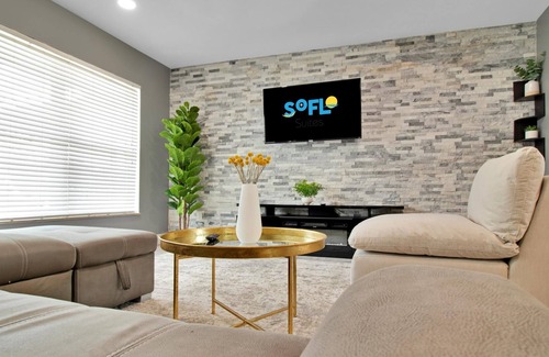 River Park House | Pet-Friendly Home with Large Backyard by RedAwning