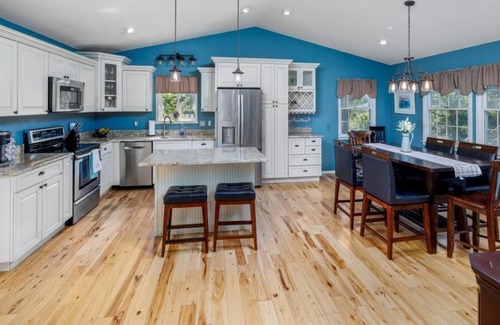 Town Bank House | Pet Friendly Home with Hot Tub only 1/2 Block to the Bay