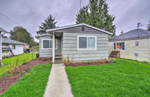 Aberdeen House | Pet-Friendly Hoquiam Cottage Near River Access!
