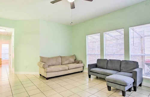 Clodine House | Pet-Friendly Houston Home, 18 Mi to Downtown!