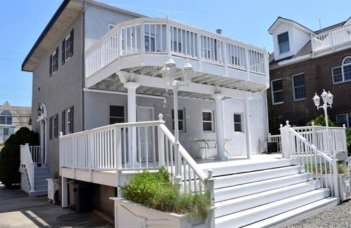 Townsend's Inlet House | Pet Friendly in Sea Isle- Great location!
