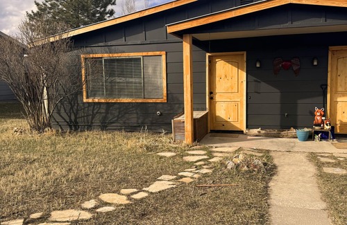 Ridgway House | Pet friendly in Town Location Ridgway! 3 min Walk to the Park.