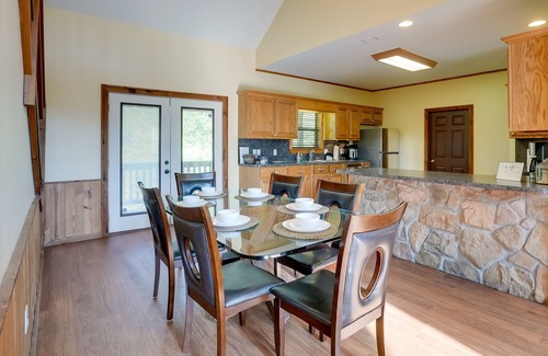 Jefferson House | Pet-Friendly Jefferson Home Near Lake O’ the Pines
