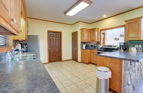 Jefferson House | Pet-Friendly Jefferson Home Near Lake O’ the Pines
