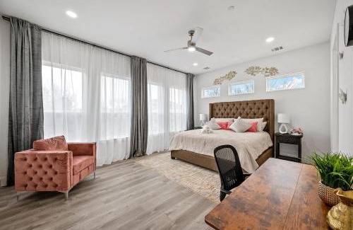 Dallas Apartment | Pet-Friendly l Brand New Space l Downtown