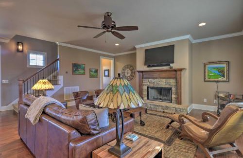 Reynolds Landing House | Pet-Friendly Lake Oconee Home in Gated Community!