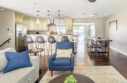 Parkcrest House | Pet-Friendly Luxury Retreat with Private Heated Pool near Old Town Scottsdale