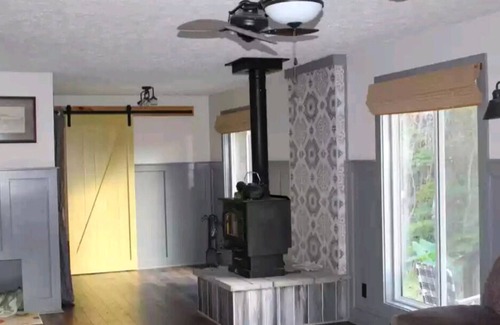 Rabun Gap House | Pet Friendly! Mountain Retreat near Highlands, NC