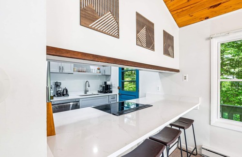 West Hartford House | Pet-Friendly, Mountainside Home | Treetop Lodge