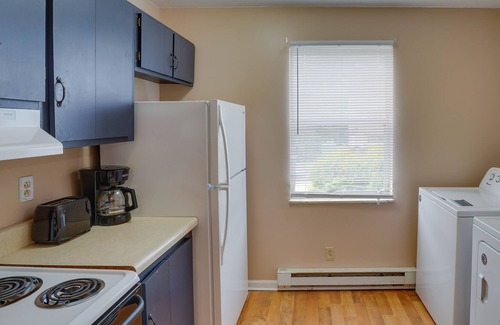Summerlee House | Pet-Friendly Oak Hill Vacation Rental!