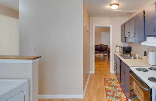 Summerlee House | Pet-Friendly Oak Hill Vacation Rental!