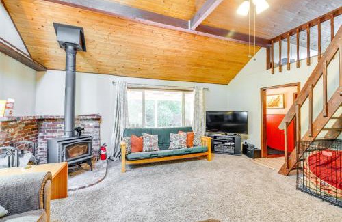 Ocean Park House | Pet-Friendly Ocean Park Rental with Outdoor Fire Pit