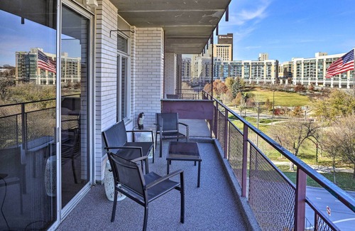 Downtown Omaha Apartment | Pet-friendly Omaha Condo w/ Balcony & Views!