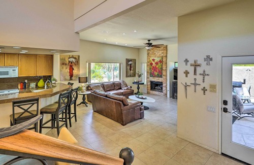 Palm Desert Condo | Pet-Friendly Palm Desert Condo: Patio + Jacuzzi!
