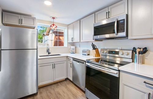 South Pensacola House | Pet-Friendly Paradise | Downtown Pensacola | My Beach Getaways