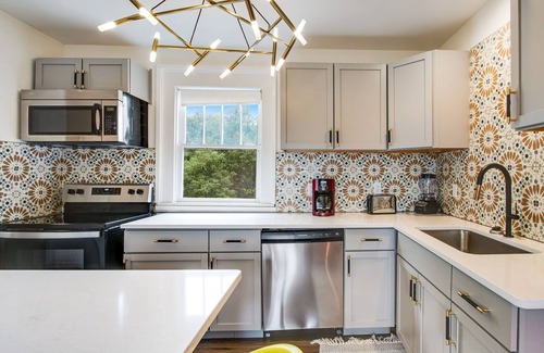 South Pensacola House | Pet-Friendly Paradise | Downtown Pensacola | My Beach Getaways