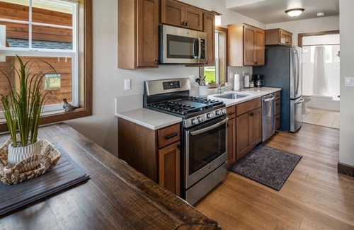 Dover Bay House | Pet Friendly 'Pearl of Pend Oreille'