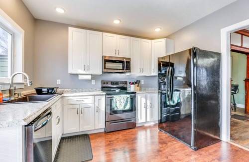 Penn Yan House | Pet-Friendly Penn Yan Home: Wineries, Parks, Lakes