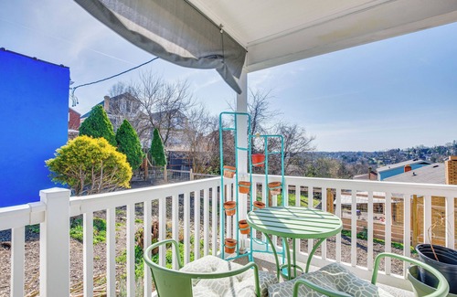 South Hills House | Pet-Friendly Pittsburgh Home: 3 Mi to Downtown!